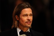 Брэд Питт (Brad Pitt) Orange British Academy Film Awards in London (February 12 2012) - 13xHQ 8bd860202405524
