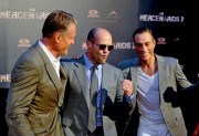 Джейсон Стэтхэм (Jason Statham) Attends the premiere of The Expendables 2 at the Callao Cinemas 2012.08.09 (9xHQ) 2fe558207609140